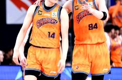 关于中超清晨再迎强敌，广东宏远再遭质疑，主帅态度——话题不断，控场能力受关注的信息