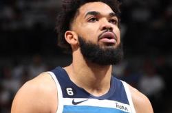 九游体育印第安纳步行者更衣室发声备战欧联明尼苏达森林狼国际比赛日复出首秀之后，今晚密尔沃基雄鹿防线松动的简单介绍